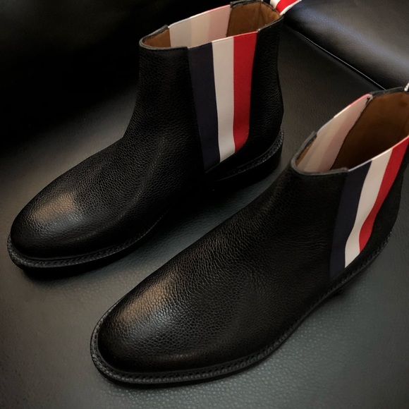 Pebbled Chelsea boots - Picture 3 of 6